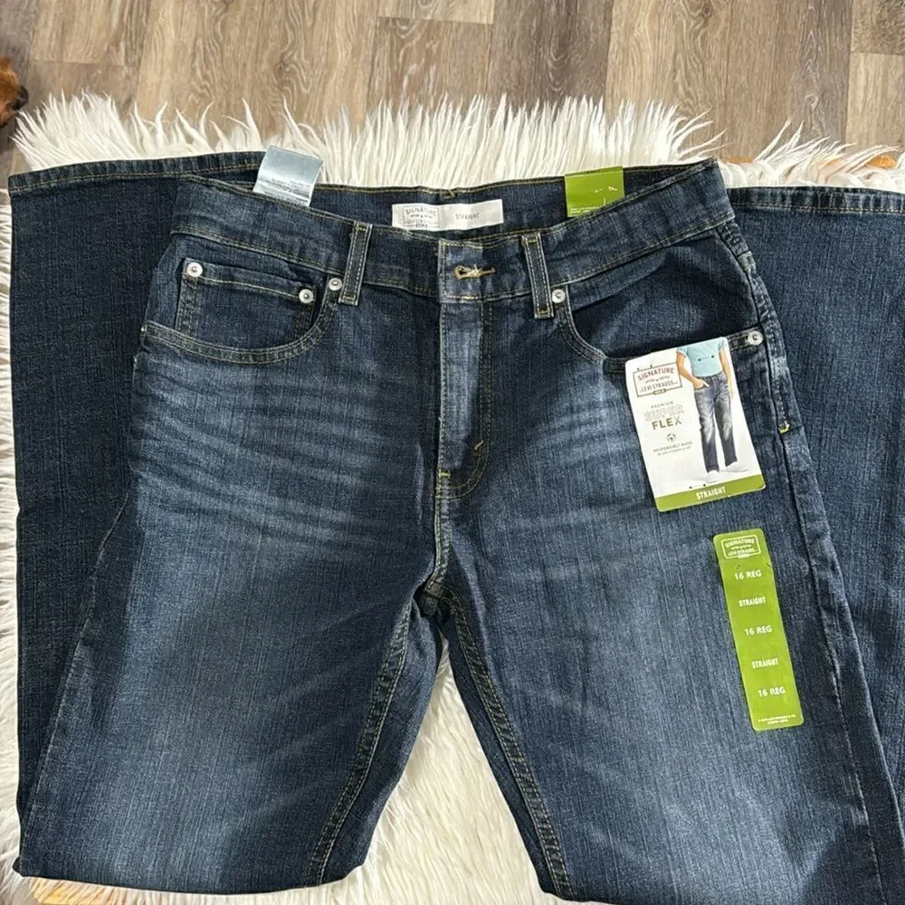 SIGNATRE by LEVI JEANS SIZE 16